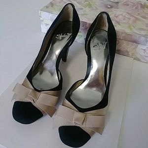 Studio 9 Leather Heels Shoes